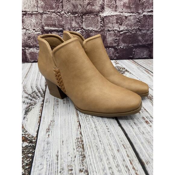 Baretraps Women's Tristen Block Heel Ankle Booties Salted Caramel Size 7 M - Picture 1 of 9